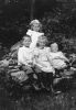 Aslaug with her siblings the summer of 1907